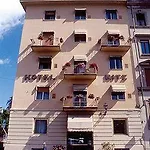 Ritz Hotel 4*